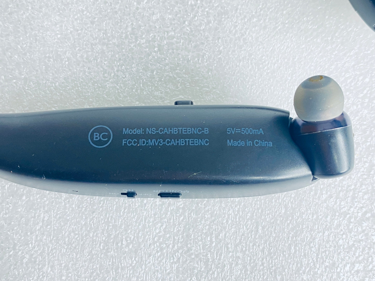 #193 - Insignia Wireless Bluetooth In-Ear Headset With Built-In Microphone, NS-CAHBTEBNC-B - (IN CONDITION AS SHOWN)