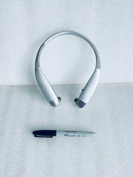 #213 - Insignia Wireless Bluetooth In-Ear Headset With Built-In Microphone, NS-CAHBTEBNC-S - (IN CONDITION AS SHOWN)