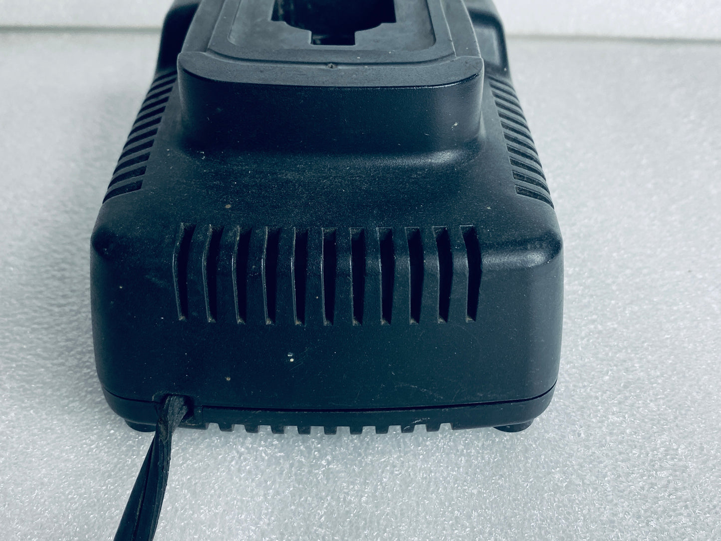 dewalt DW9116 18V Battery Charger, Charger Only