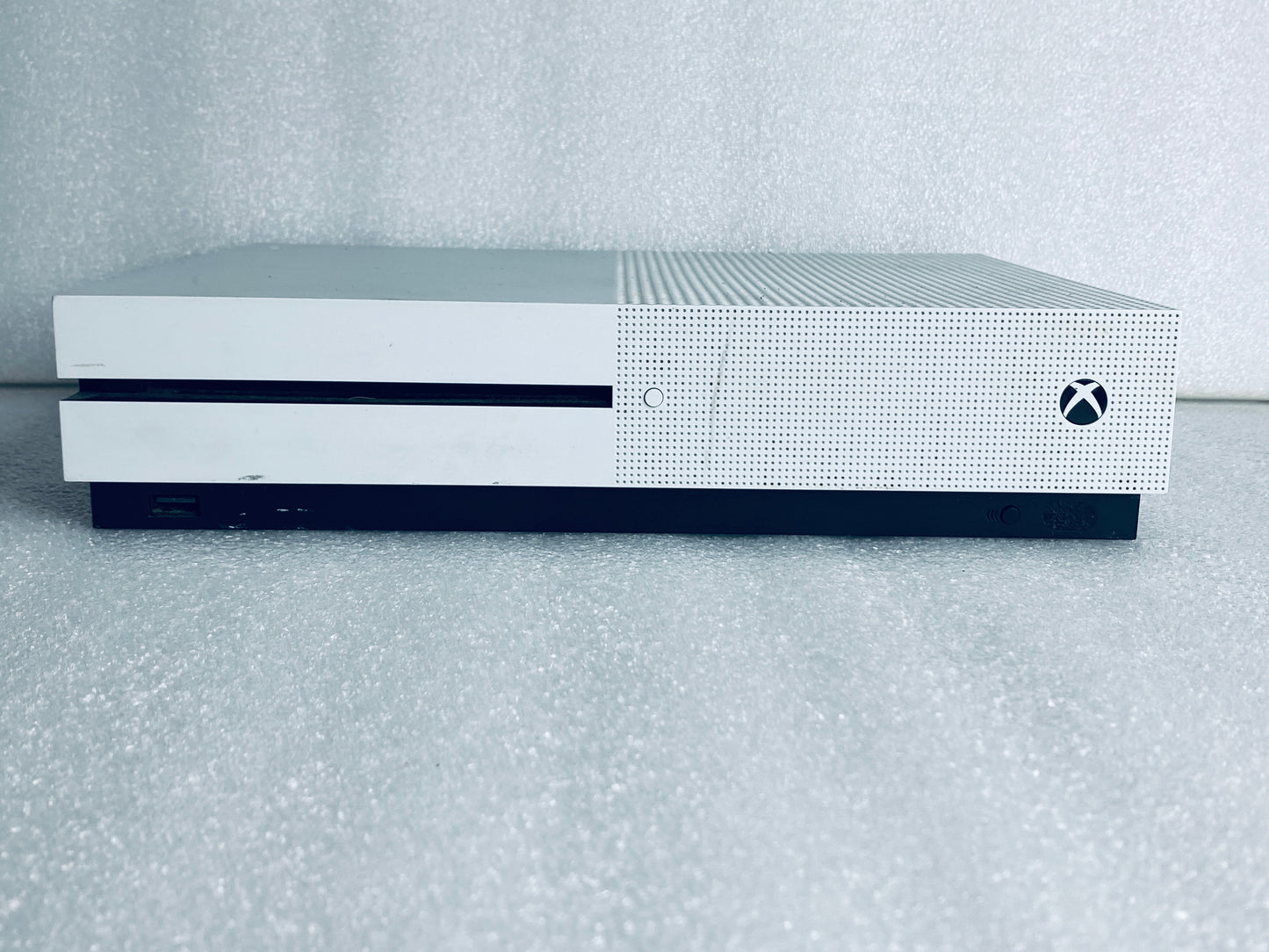 Microsoft Xbox One S 1TB White System/Console With Black Wireless Controller