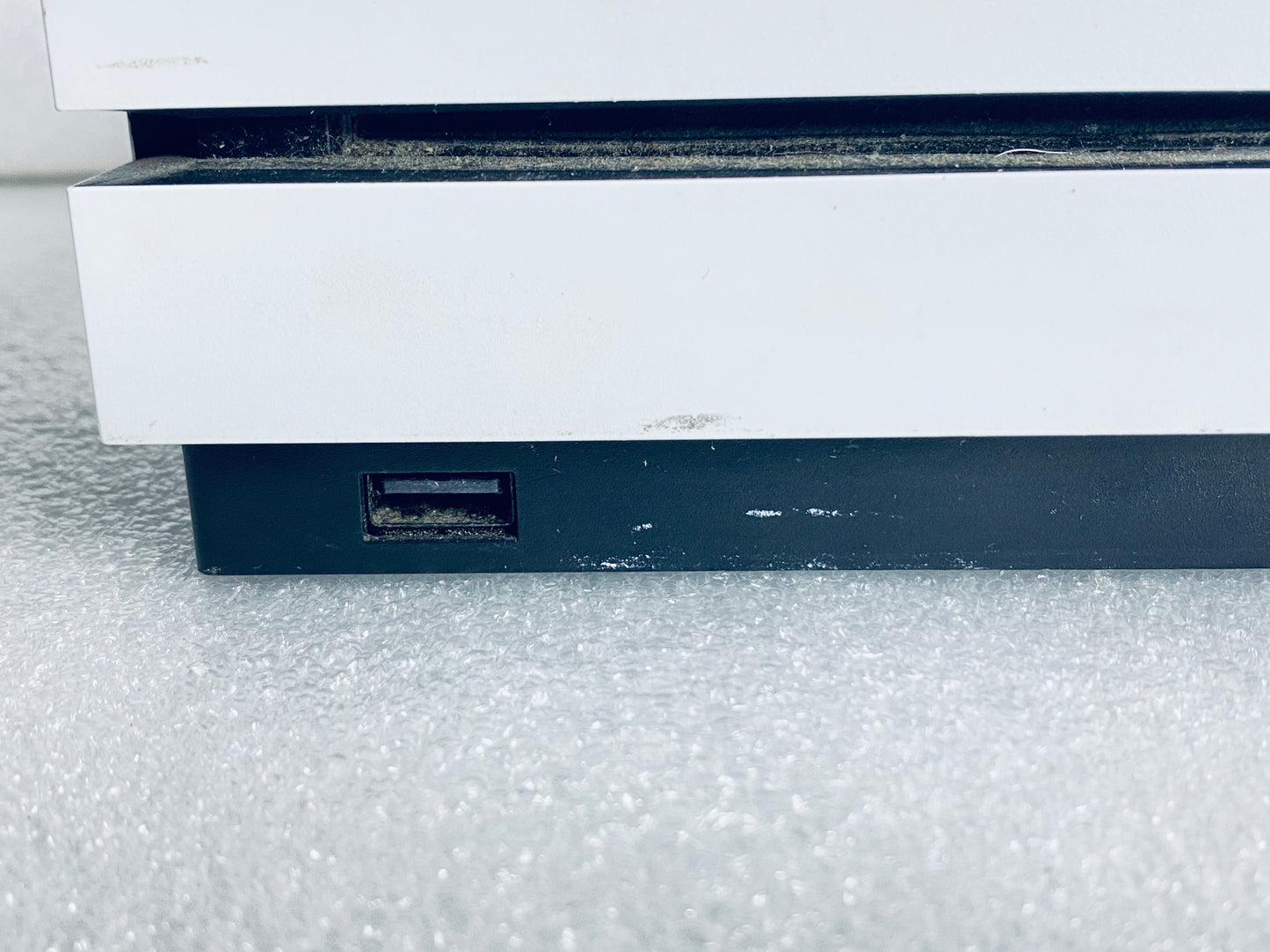 Microsoft Xbox One S 1TB White System/Console With Black Wireless Controller