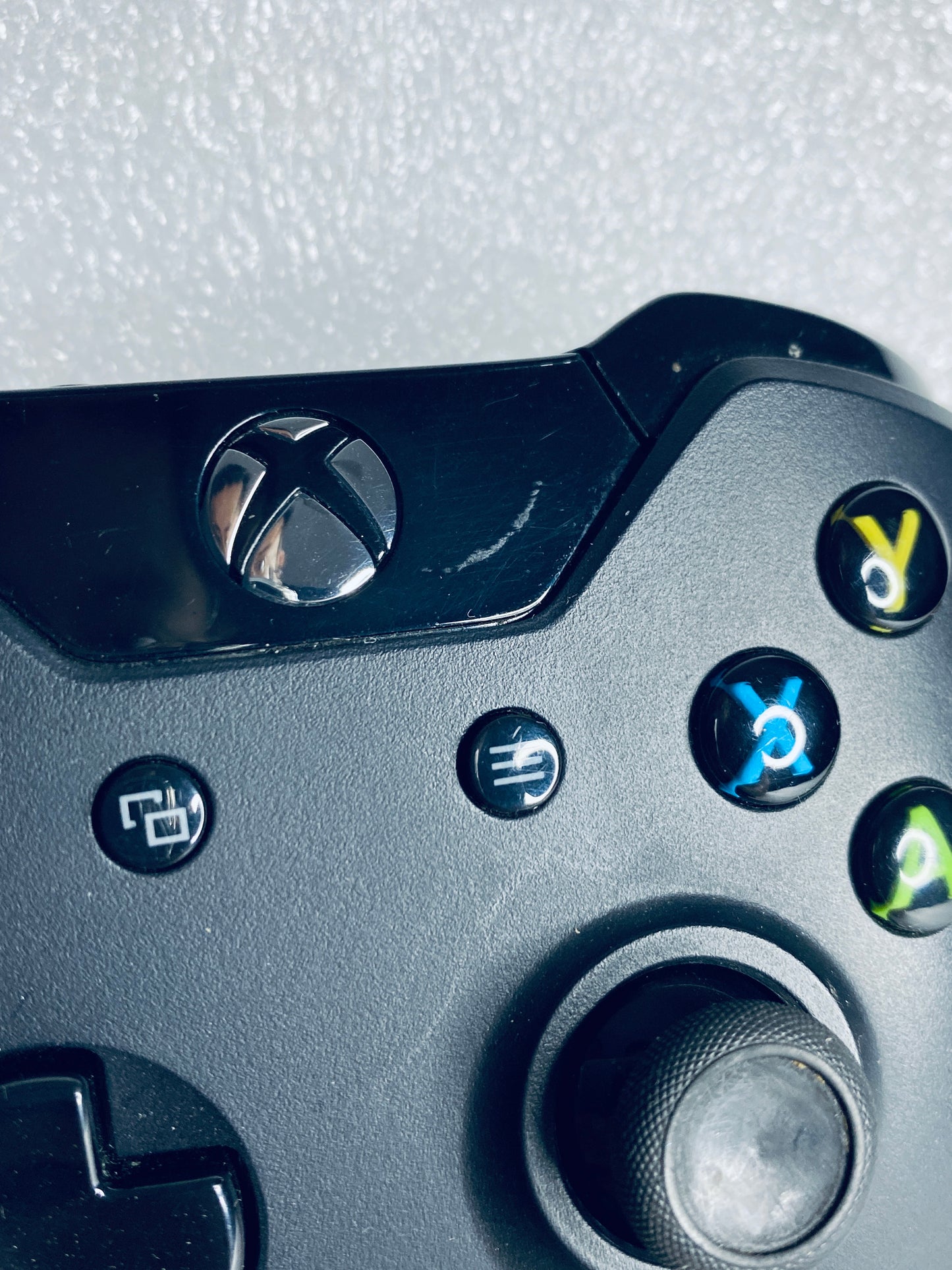 Microsoft Xbox One S 1TB White System/Console With Black Wireless Controller