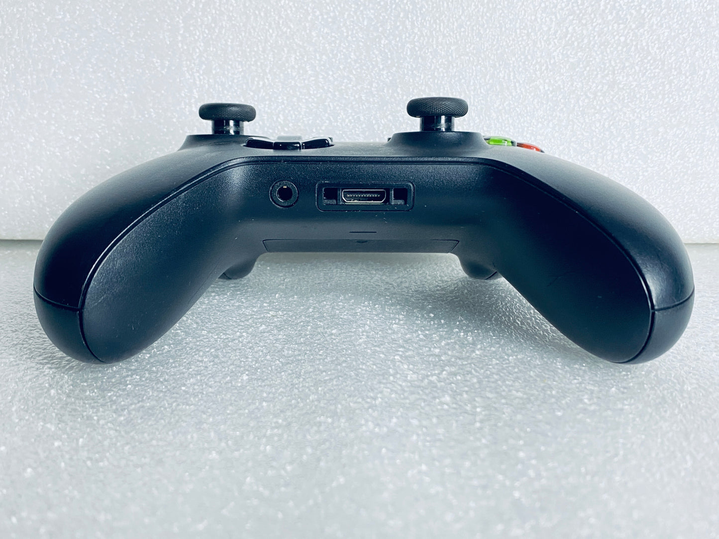 Microsoft Xbox One S 1TB White System/Console With Black Wireless Controller