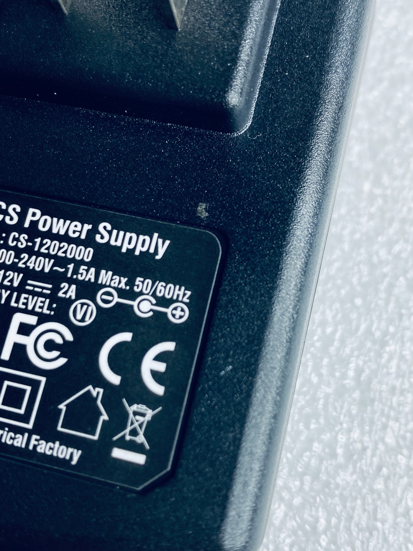 cS CS-1202000 12V 2A AC Power Supply With 4 Way Split Cable