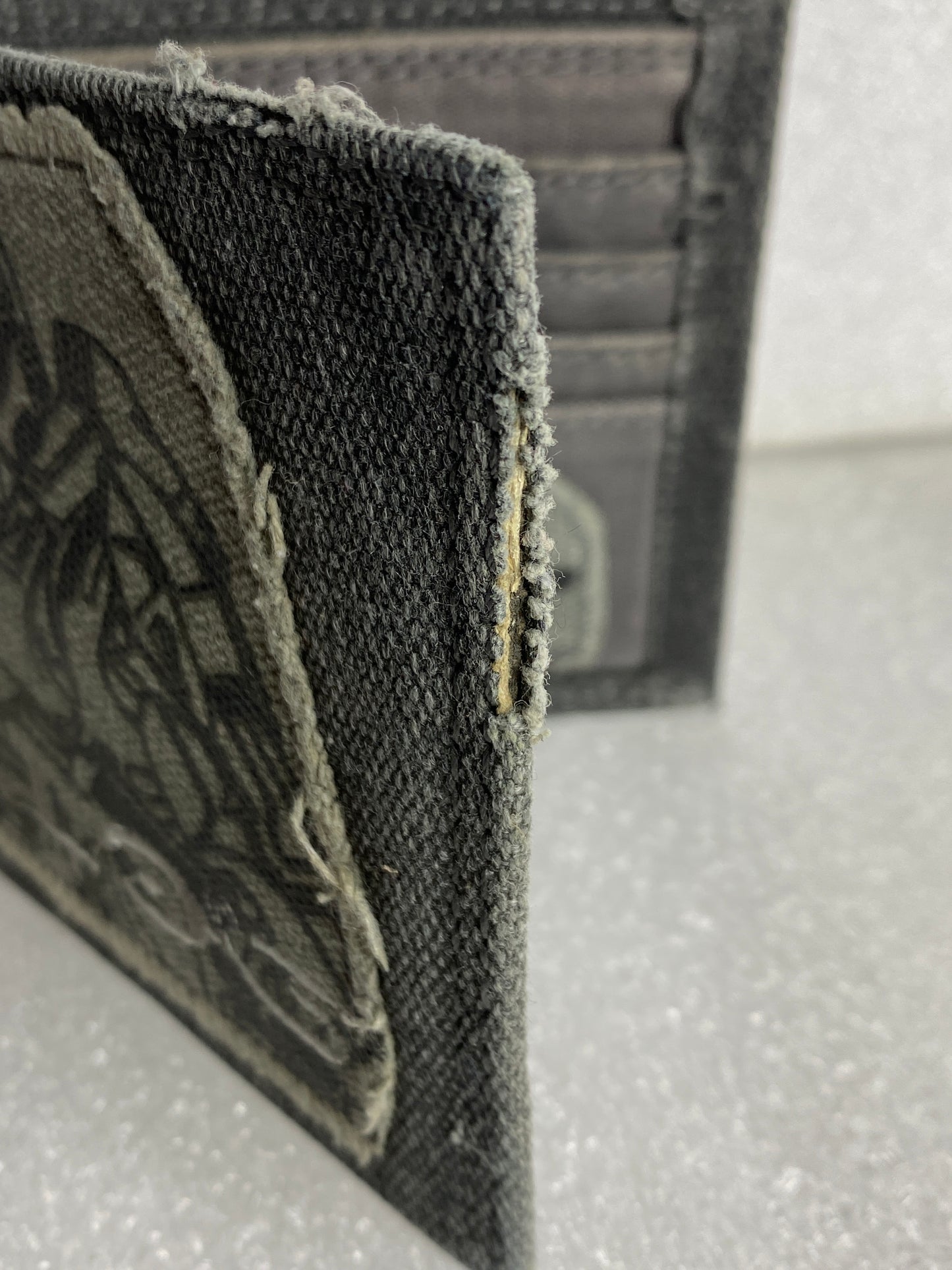 halo 3 Master Chief Billfold Unisex Wallet, Grey