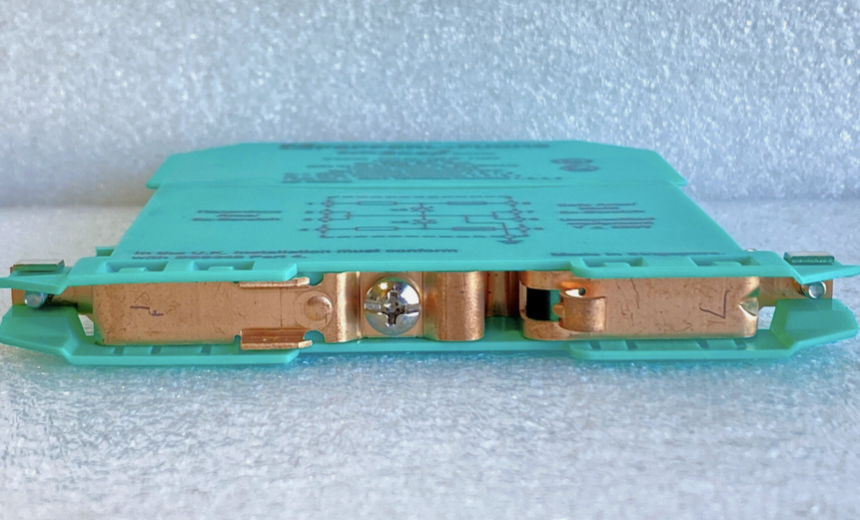#79 - Pepperl+Fuchs Safe Snap Barrier Switching Amp. 71804 Z-Series Type Z778 - READ - (IN CONDITION AS SHOWN)