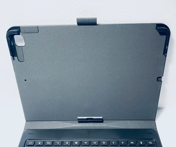 zAGG Messenger Folio Tablet Keyboard Bluetooth Case, Black iPad Air 3 & iPad Pro