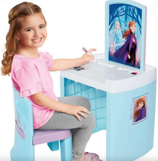 #200 - new Jakks Pacific Disney Frozen II Pop-Up Pretend Table, Chair & Table Set - (READ)